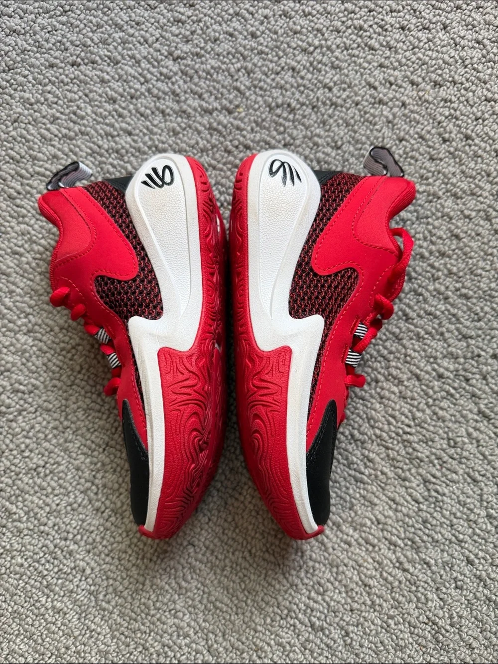 Under Armour Steph Curry Kids Red and Black Basketball-Style Sneakers